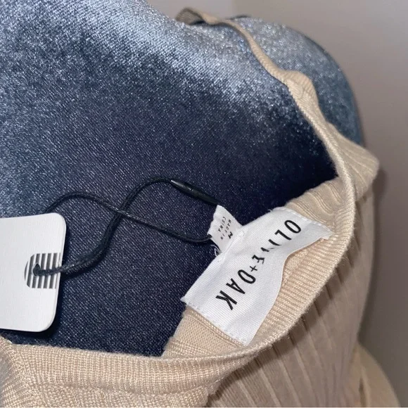 Olive + Oak Maxi Ribbed Dress - Picture 5 of 5